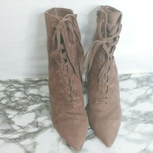 steve madden jinx bootie taupe